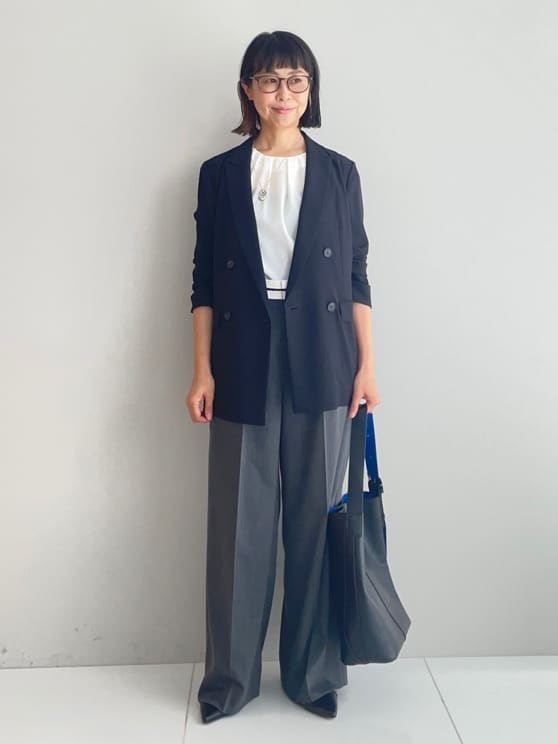 murayamaさんの「INDIVI｜【ウール調素材】ベルトデザインワイドパンツ」を使ったコーディネート