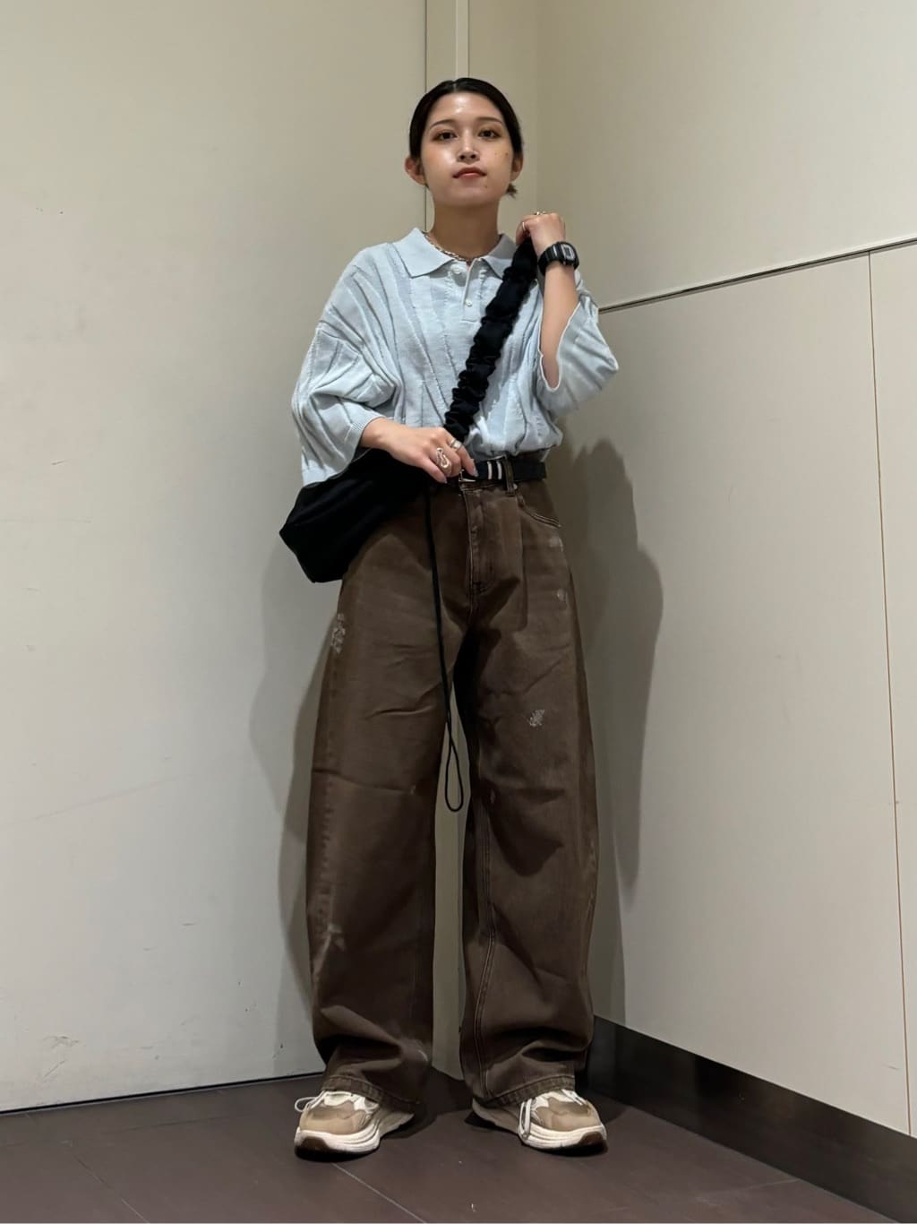 Mgmさんの「tk.TAKEO KIKUCHI｜バレルシルエットパンツ（デニム＆カラーパンツ）」を使ったコーディネート