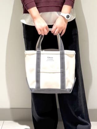 Liriさんの「Dessin｜【選べる首元デザイン/洗える】クルーネックロングTシャツ」を使ったコーディネート