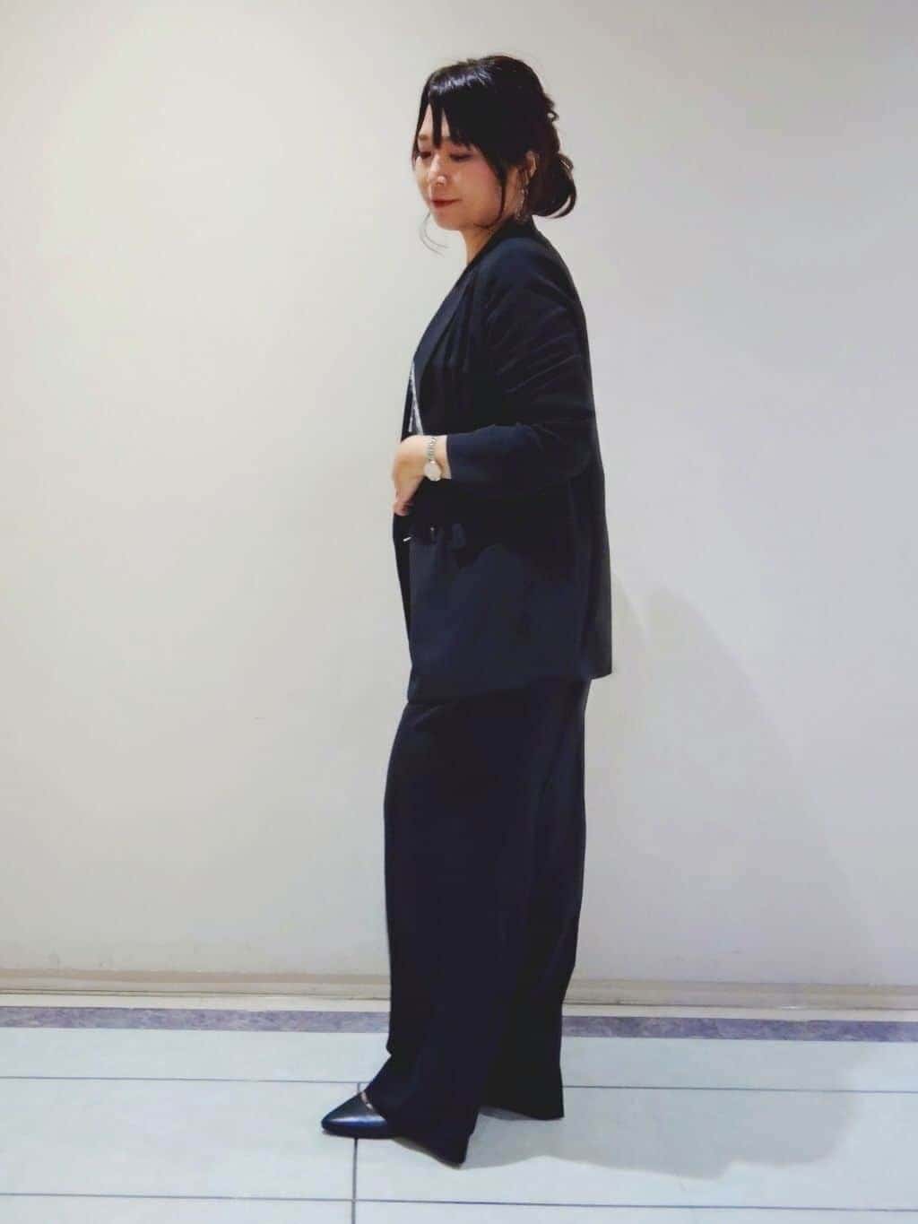 TOMOMIさんの「INDIVI｜【軽く羽織れる！】ダブルジャケット」を使ったコーディネート