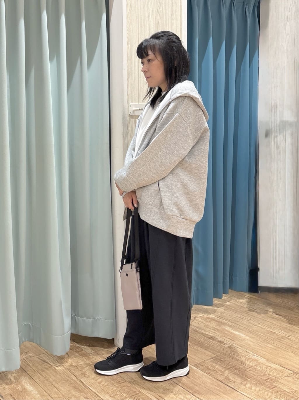 わかさんの「SHOO･LA･RUE｜グラフィックアソート BIGロンT」を使ったコーディネート