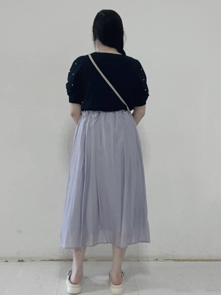 Hitomiさんの「index｜ドライタッチ パール調パフスリーブニット【洗濯機洗い可／UVケア／抗ピル／接触冷感】」を使ったコーディネート