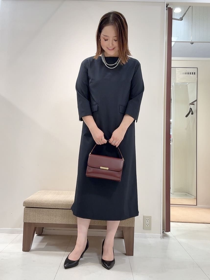 YUIさんの「UNTITLED｜【洗える/ストレッチ性】スーツライク ストライプワンピース」を使ったコーディネート