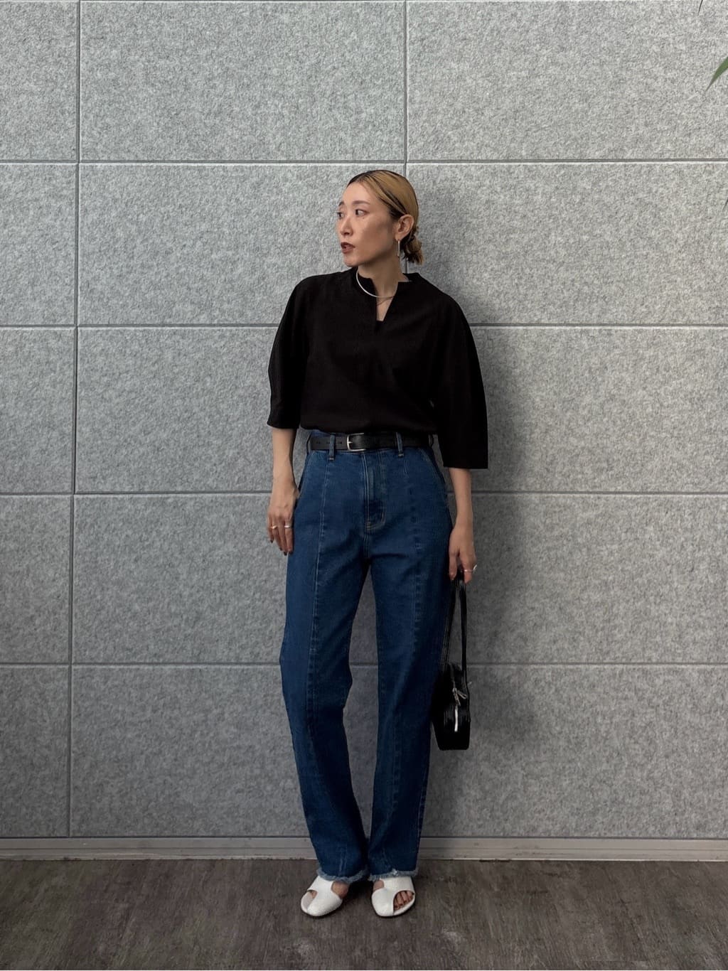kotakiさんの「INDIVI｜ボトルネックブラウス」を使ったコーディネート