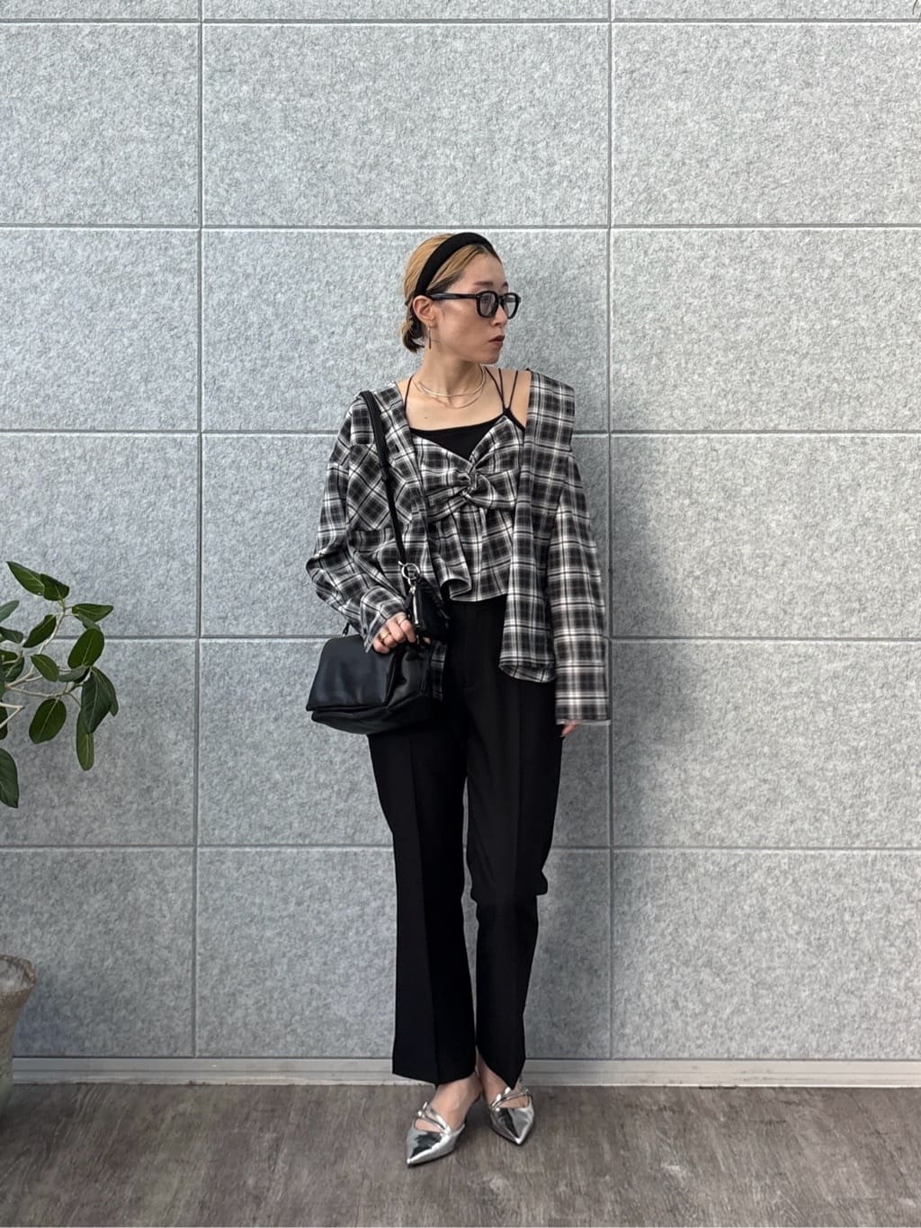 kotakiさんの「INDIVI｜オンブレチェックシャツ」を使ったコーディネート
