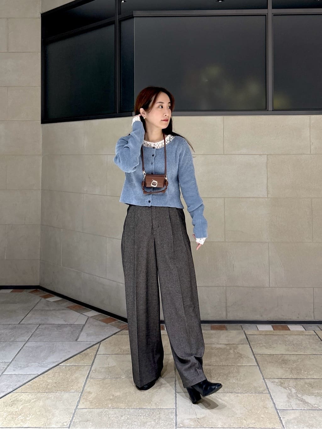 よねさんの「INDIVI｜ラウンドバックルベルト」を使ったコーディネート