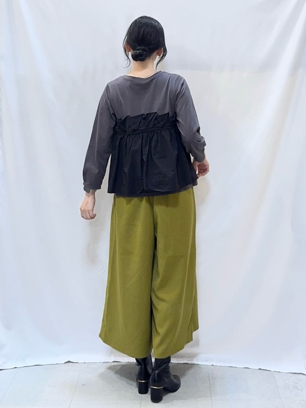 𝐇𝐢𝐫𝐨𝐦𝐢さんの「SHOO･LA･RUE｜【洗濯機可/S-LL】さっと羽織れる 軽量リブブルゾン」を使ったコーディネート