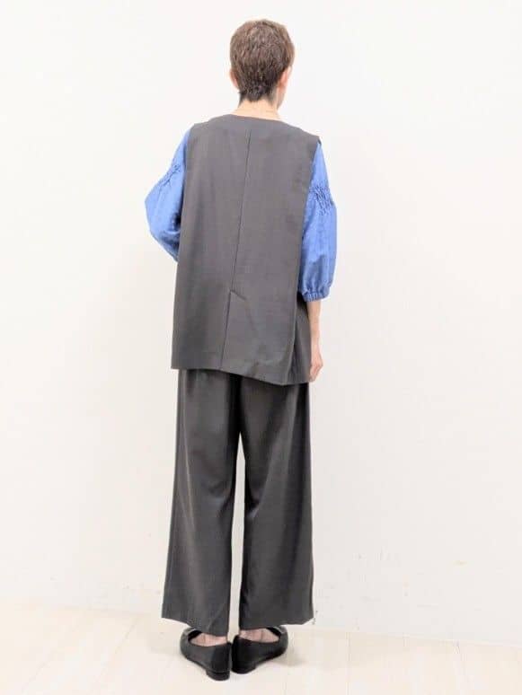 sachiさんの「Reflect｜【ウエスト総ゴム／セットアップ／単品使いOK◎】ベスト＋ストレートパンツセット」を使ったコーディネート