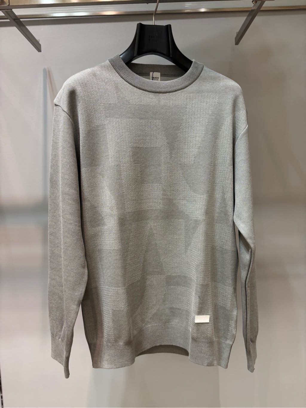 ヒナさんの「TAKEO KIKUCHI｜【Made in JAPAN】ビッグチェック＆スライドパズル柄 ニット」を使ったコーディネート