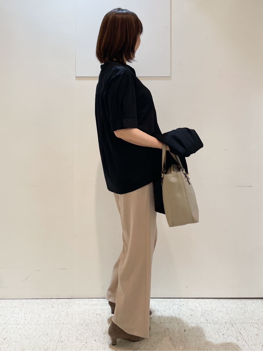 めいさんの「Reflect｜【すっきり見え！長め丈／マシンウォッシュ可】スキッパーネックジャージトップス」を使ったコーディネート