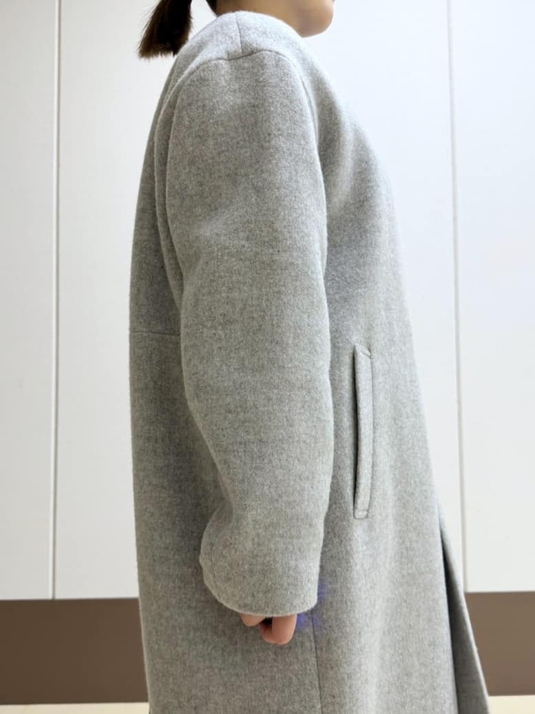 Rikoさんの「INDIVI｜【軽量／ウール混】ライトフォルム ロングコート」を使ったコーディネート