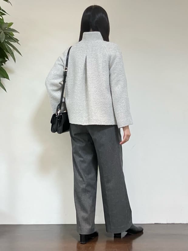 カレンさんの「UNTITLED｜【エレガント／ミディアウター】ミックスヘリンボンコート」を使ったコーディネート