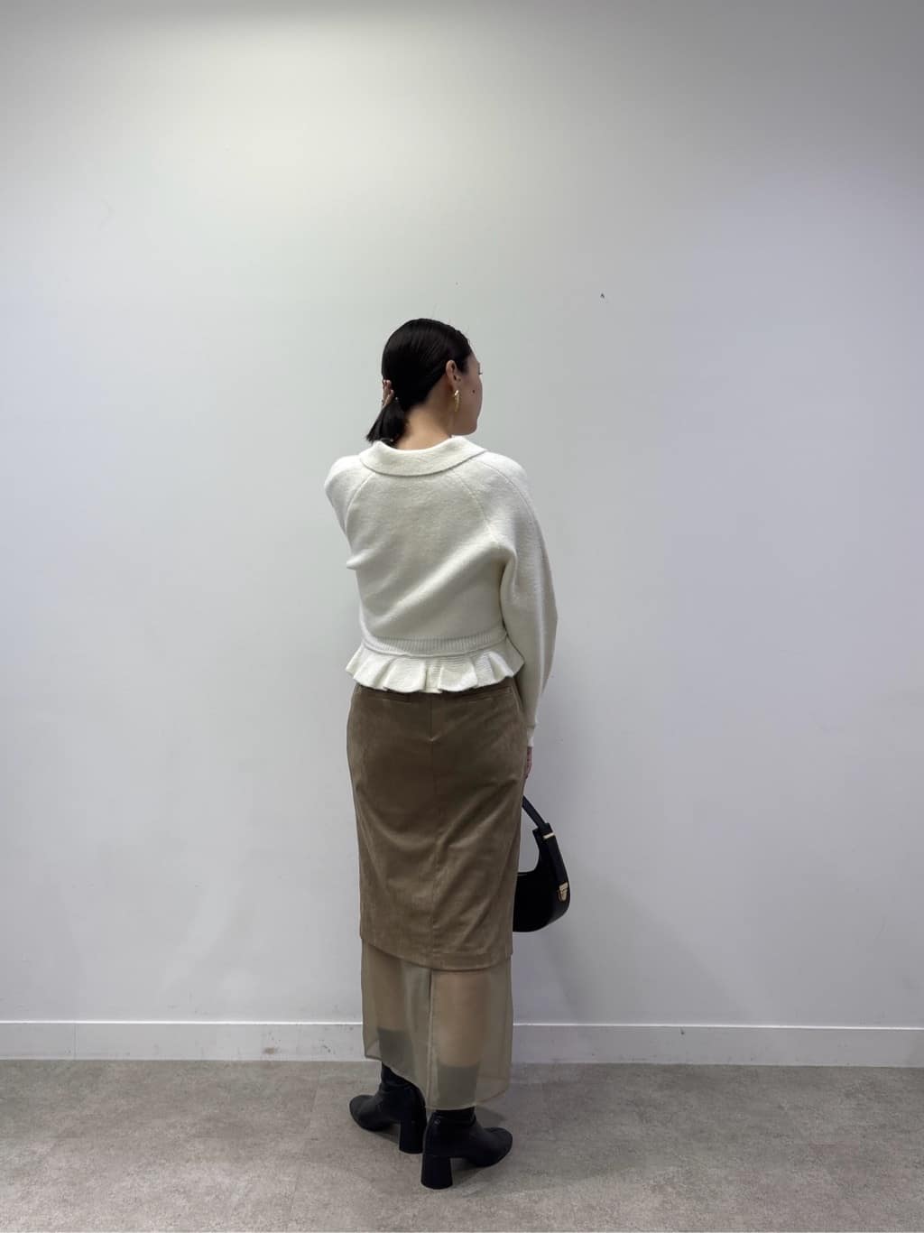 ayanoさんの「INDIVI｜スエードライクレイヤースカート」を使ったコーディネート