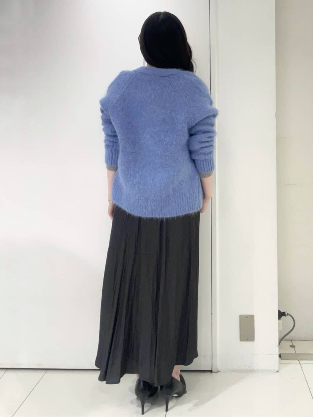 moeさんの「UNTITLED｜【ゆったり】アルパカ混シャギー カーディガン」を使ったコーディネート