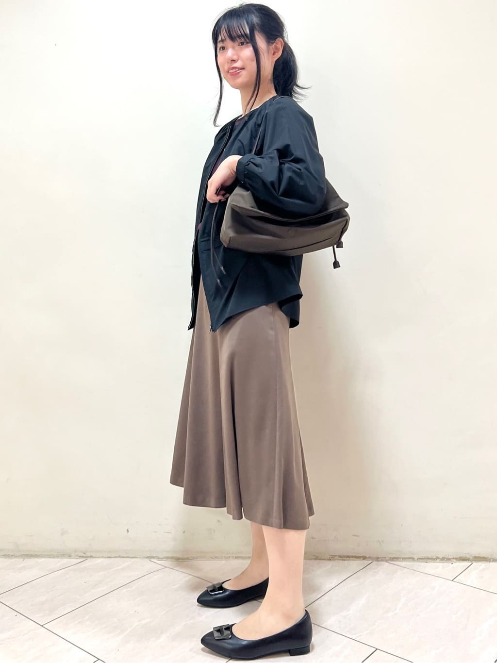 yanaさんの「Reflect｜【パンツにもスカートにも合わせやすい◎】ライティブルゾン」を使ったコーディネート