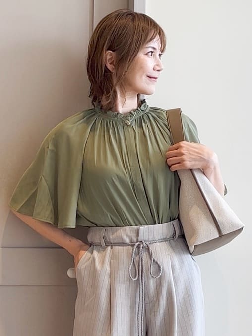 yamakoさんの「grove｜ロープベルトで差がつく 洗練リラックスパンツ」を使ったコーディネート