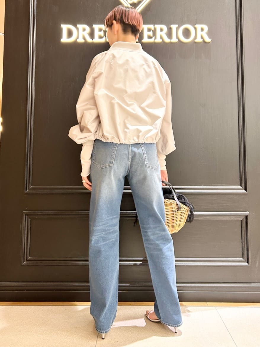 OCHIAIさんの「DRESSTERIOR｜【ウォッシャブル】テーパードコンフォートデニム」を使ったコーディネート