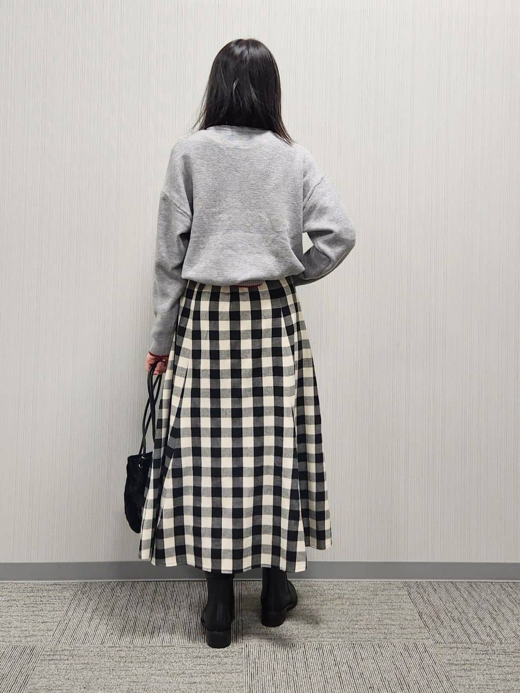 naraさんの「Dessin｜【洗える】ペイント風刺繍入り配色ラインニット」を使ったコーディネート