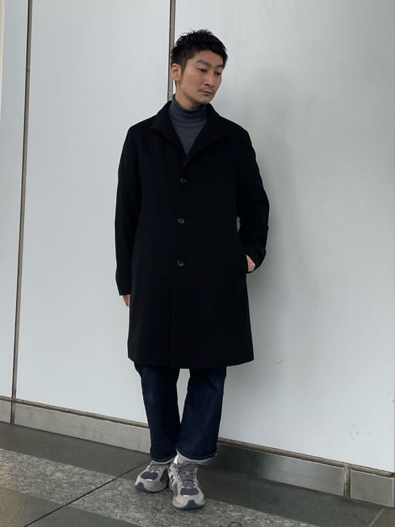 加藤裕樹さんの「TAKEO KIKUCHI｜【ウールカシミヤブレンド】ビーバー調 スタンドカラー コート」を使ったコーディネート