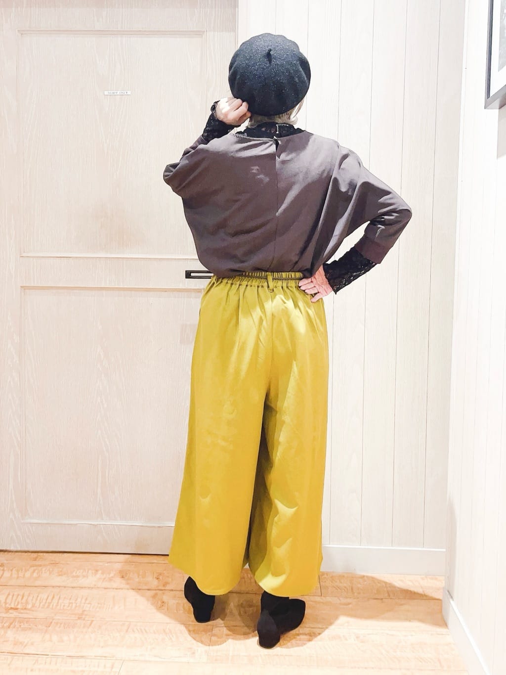 ハリーさんの「SHOO･LA･RUE｜【S-LL】上品なレースハイネックトップス」を使ったコーディネート
