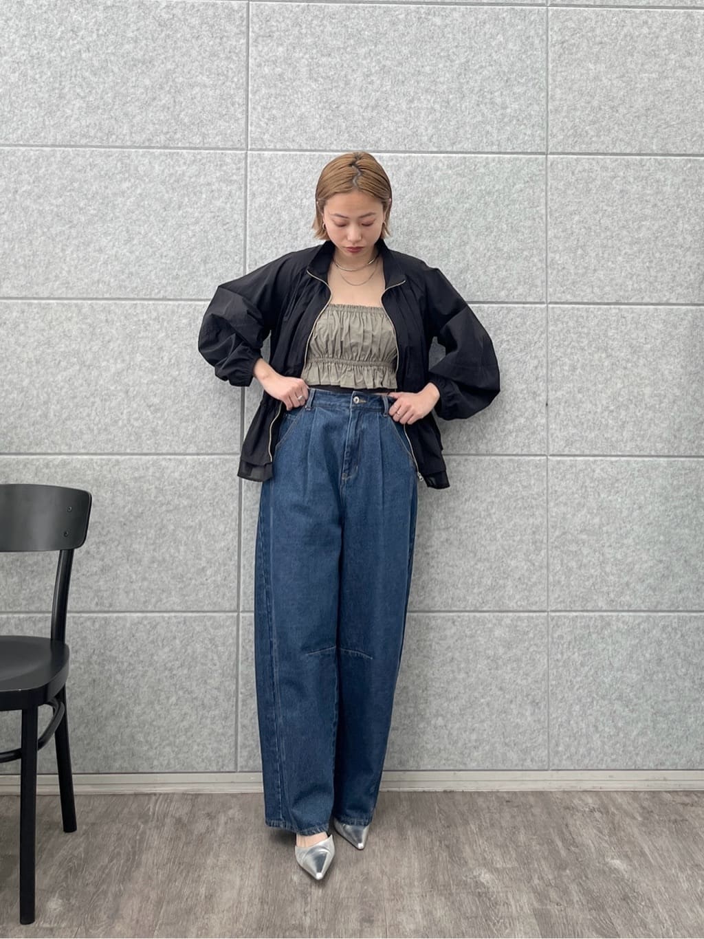 Harukaさんの「INDIVI｜シャーリングペプラムブルゾン」を使ったコーディネート