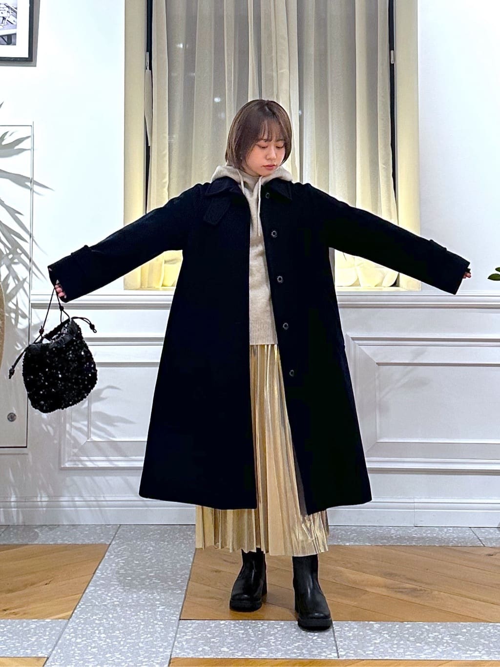 なべこさんの「DRESSTERIOR｜◆【洗える/ストレッチ性/オンオフ】箔プリントプリーツスカート」を使ったコーディネート