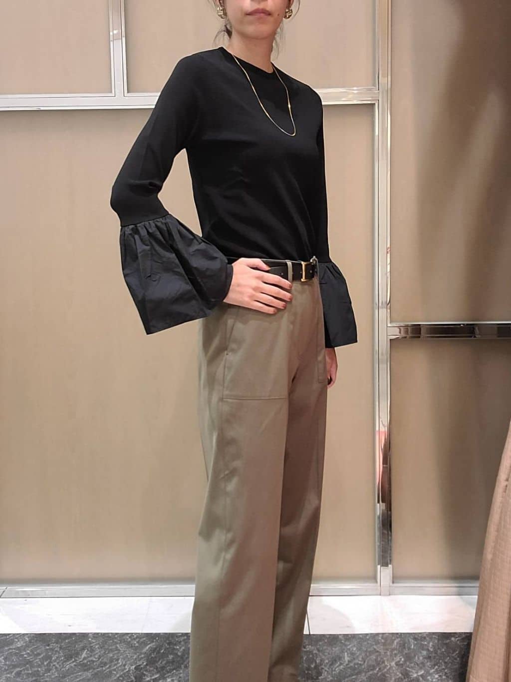 Isaさんの「UNTITLED｜」を使ったコーディネート