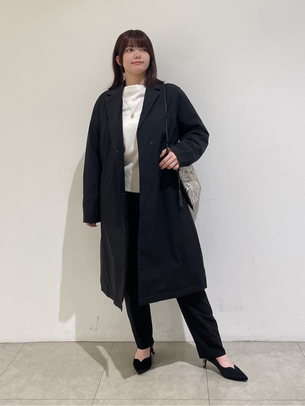 emikaさんの「INDIVI｜【SETUP可能／洗える／UVケア】ライトジャージ ボトルネックトップス」を使ったコーディネート