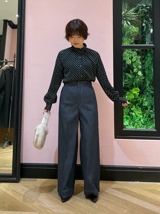 ogataさんの「DRESSTERIOR｜コンパクトフェイクファーバッグ」を使ったコーディネート