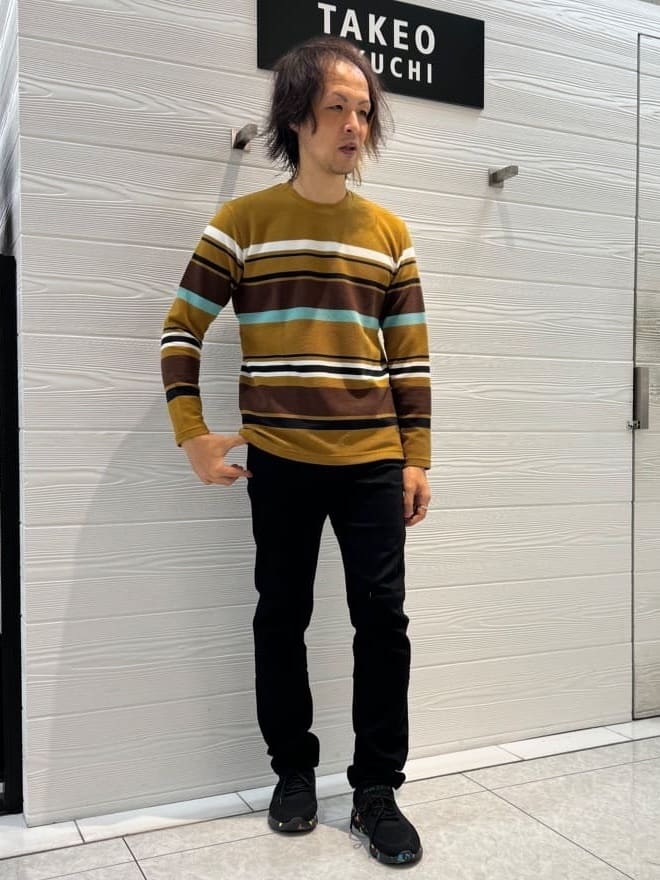井出恭輔さんの「TAKEO KIKUCHI｜【Sサイズ～】ストレッチ デニム パンツ」を使ったコーディネート