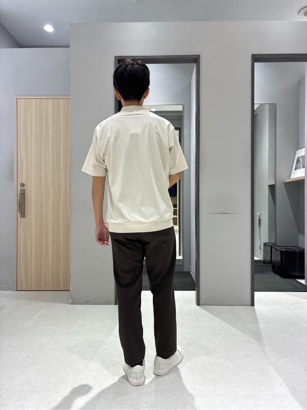 わいずみさんの「TAKEO KIKUCHI｜【3D ナイロン ストレッチ】ジップアップ フードブルゾン」を使ったコーディネート