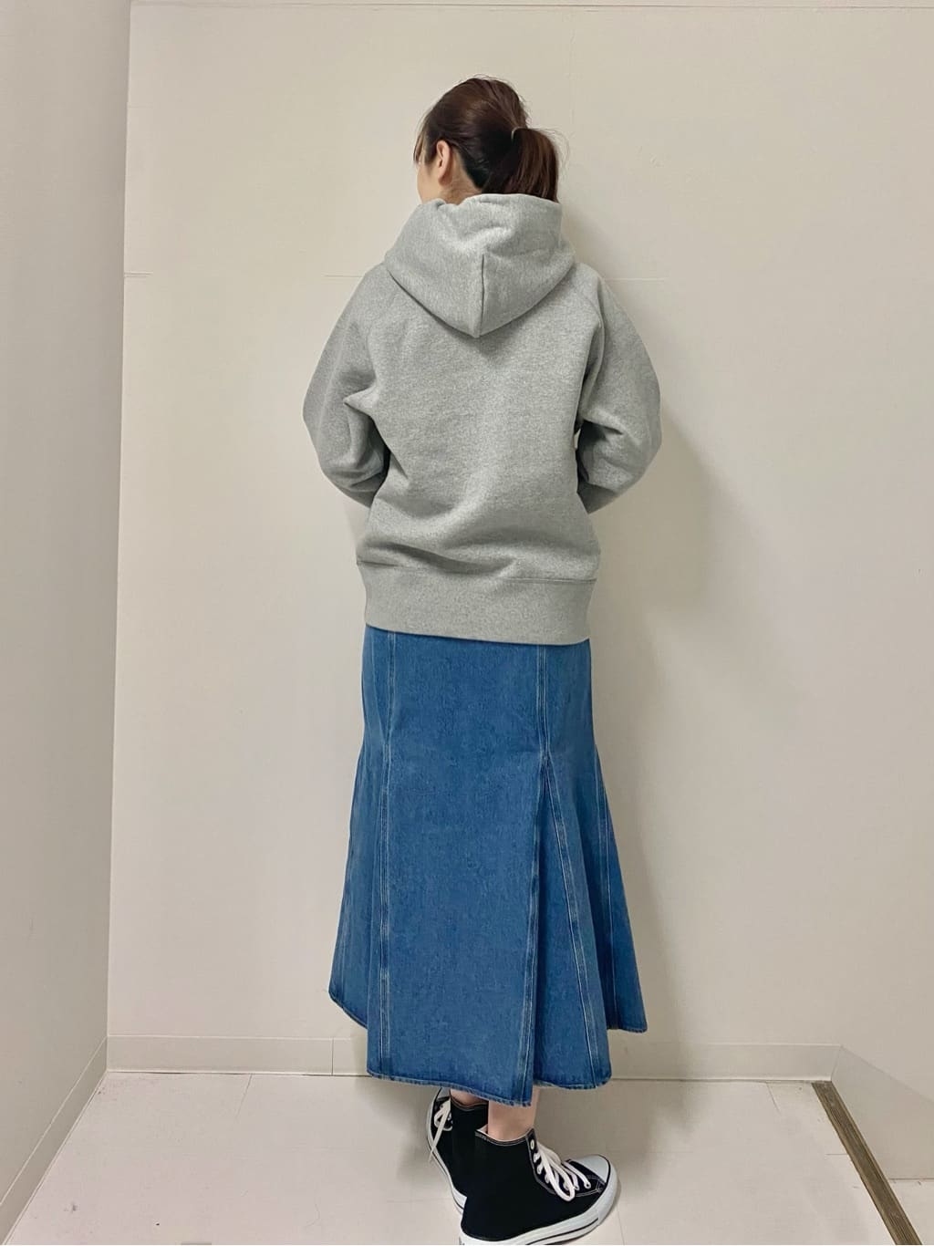 Junさんの「Dessin｜【ユニセックス・日本製・洗える】吊り裏毛フーデッドスウェット」を使ったコーディネート
