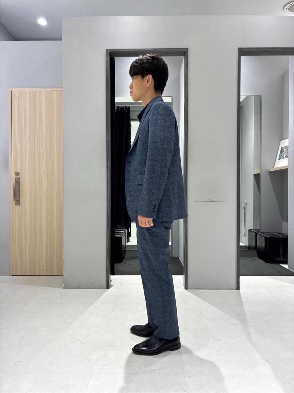 わいずみさんの「TAKEO KIKUCHI｜【抗菌防臭】COOL DOTS（R）ドビープリント ジャケット」を使ったコーディネート