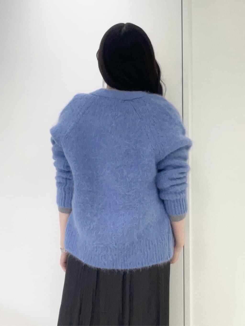 moeさんの「UNTITLED｜【ゆったり】アルパカ混シャギー カーディガン」を使ったコーディネート