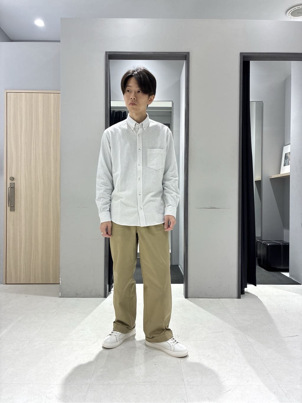 わいずみさんの「TAKEO KIKUCHI｜【Air Palette Knit】ワンポイント カラーニット プルオーバー」を使ったコーディネート