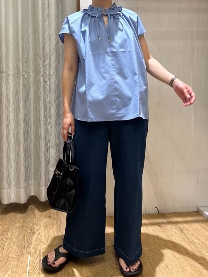 ga_riさんの「THE SHOP TK｜【美脚/オ―ルシーズン】デニムマリンパンツ/洗濯機OK」を使ったコーディネート
