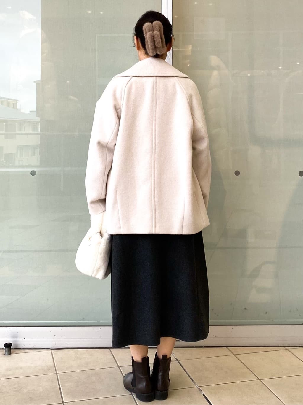 Jeanさんの「OPAQUE.CLIP｜カシミヤブレンドウールミドルピーコート」を使ったコーディネート