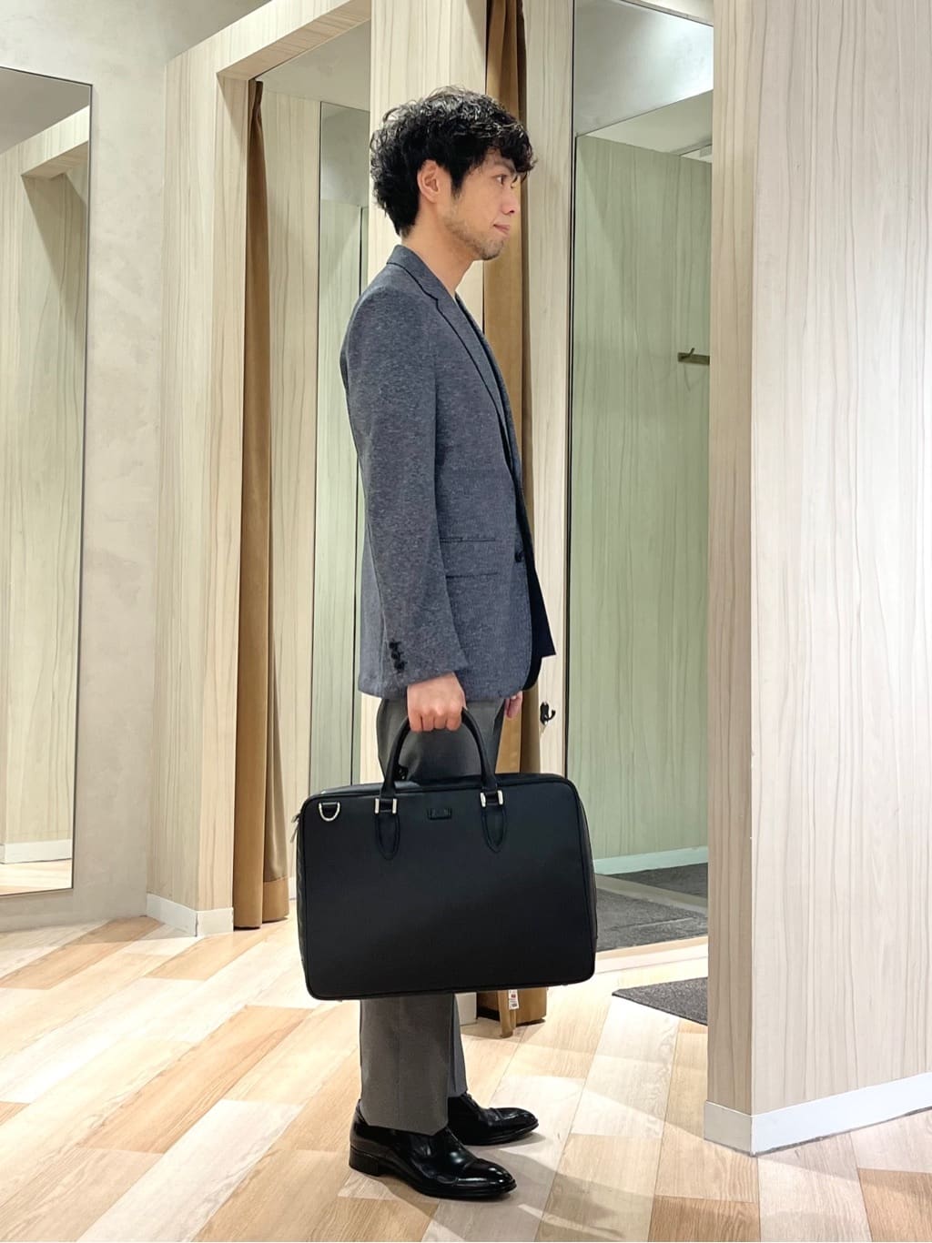 URAさんの「TAKEO KIKUCHI｜コーデュラ（R） コーティング ブリーフケース」を使ったコーディネート