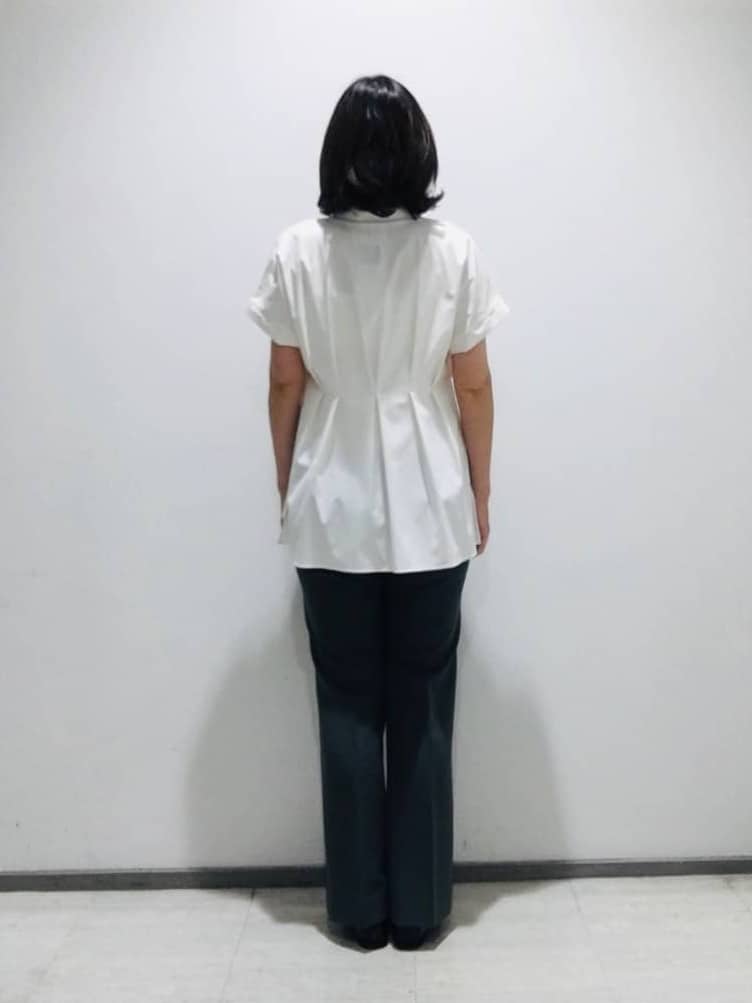 fujiさんの「INDIVI｜【日本製】ビスチェインナータンクトップ」を使ったコーディネート