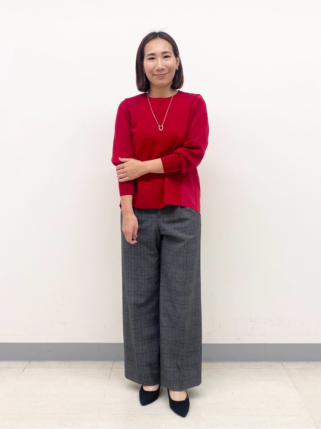 YUKARIさんの「INDIVI｜【洗える／選べる8色】トーンアップニット」を使ったコーディネート