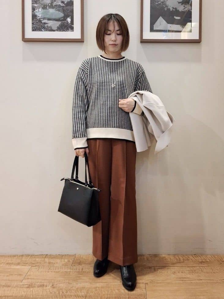 まあるさんの「SHOO･LA･RUE｜【洗濯機可/S-LL/高レビュー】上品シルエットで美しい イージーワイドパンツ」を使ったコーディネート