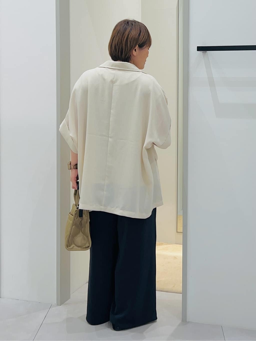 タナさんの「THE SHOP TK｜ドルマン半袖ジャケット【洗える】」を使ったコーディネート