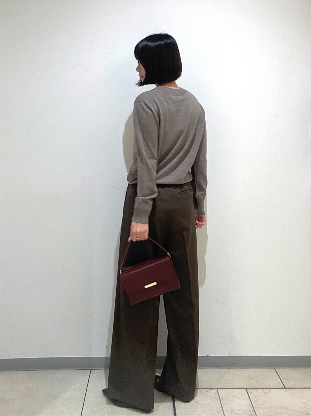 Itoさんの「UNTITLED｜【洗える/はっ水/後ろウエストゴム】ストレッチ2タックワイドパンツ」を使ったコーディネート