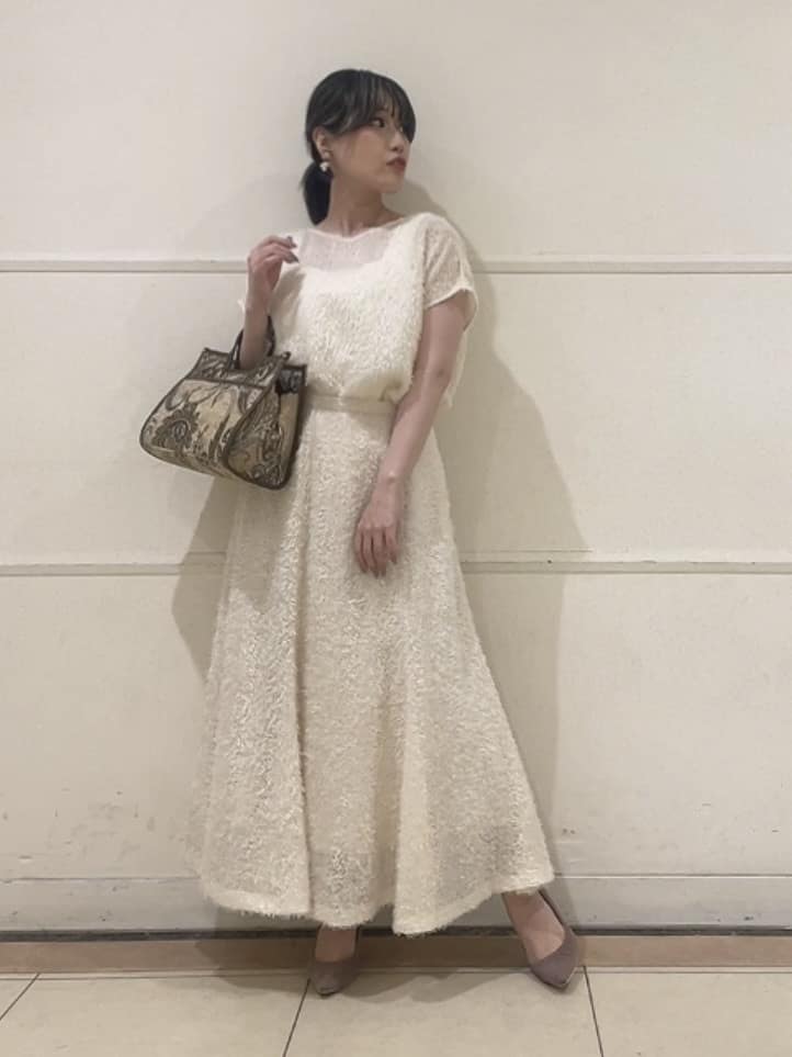 watanabeさんの「UNTITLED｜【セットアップ可/洗える】フェザーフレンチスリーブブラウス」を使ったコーディネート
