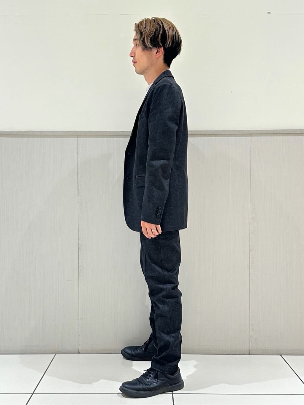 tomoyaさんの「THE SHOP TK｜エバーデニムジャケット【色落ちしにくい/洗濯機OK/ストレッチ/セットアップ可】」を使ったコーディネート