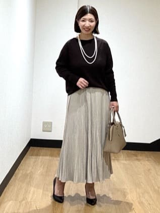 MIKIKOさんの「UNTITLED｜【シワ知らず/ウエストゴム】スエード風プリーツスカート」を使ったコーディネート