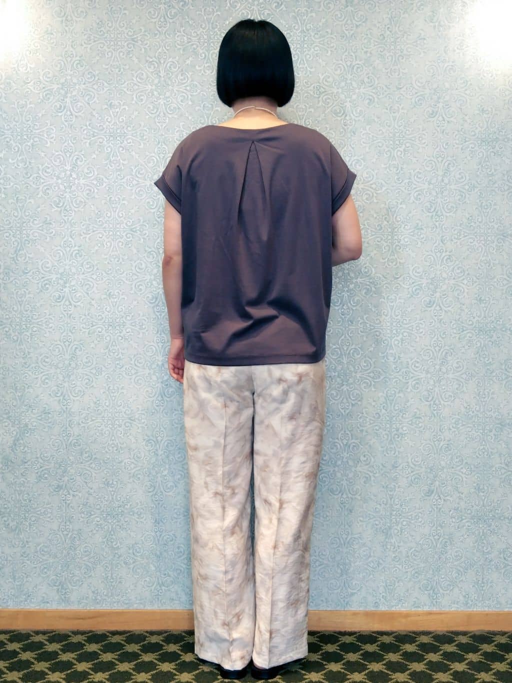みいさんの「index｜《S-3Lサイズ》サイドパール調ボタンボクシートップス【洗濯機洗い可／UVケア／接触冷感】」を使ったコーディネート