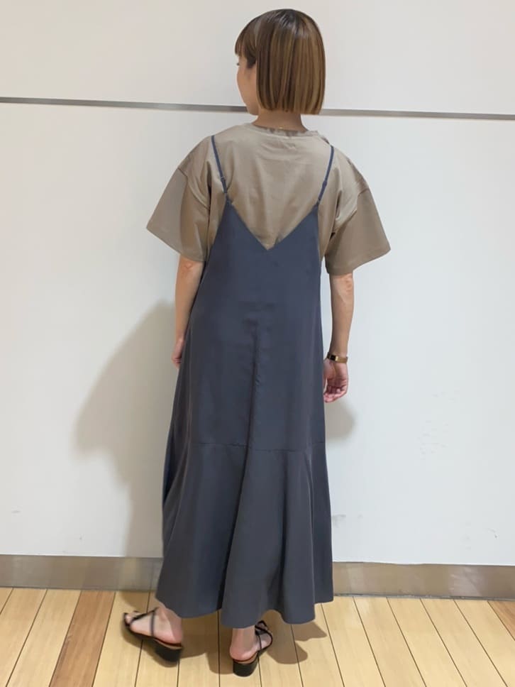 あやさんの「UNTITLED｜【コットン100/ゆったり/ショート丈/洗える】ベロアロゴTシャツ」を使ったコーディネート