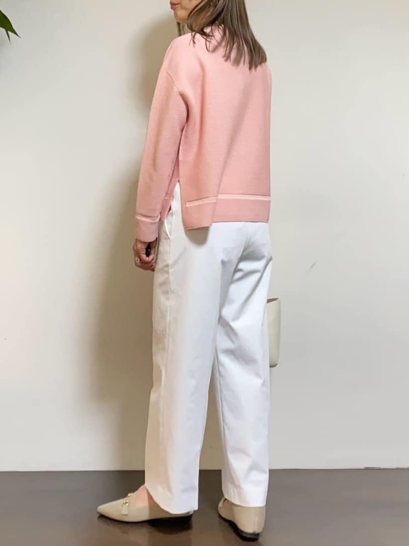 tomoさんの「UNTITLED｜【手洗い／88cm正方形】バイカラーハーネススカーフ」を使ったコーディネート