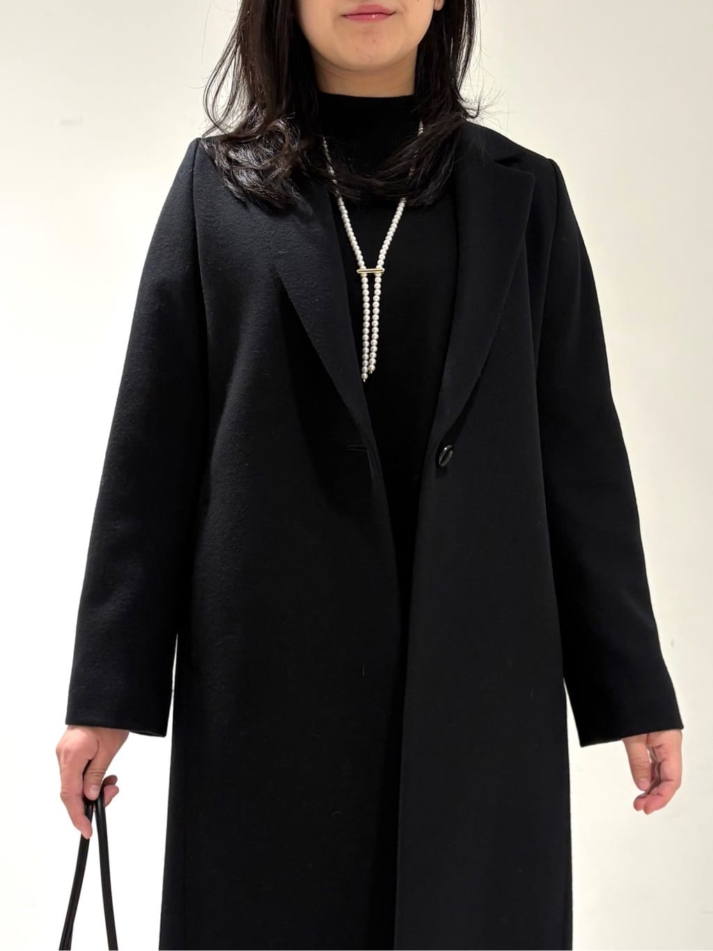 momokoさんの「INDIVI｜【洗える／毛玉になりにくい】エクストラファインウール ハイネックニット」を使ったコーディネート